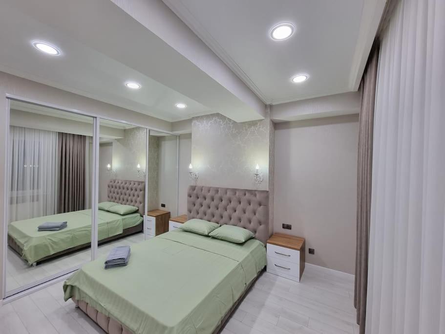 Grand Excelent New Ultra Central Apartments คีชีเนา ภายนอก รูปภาพ