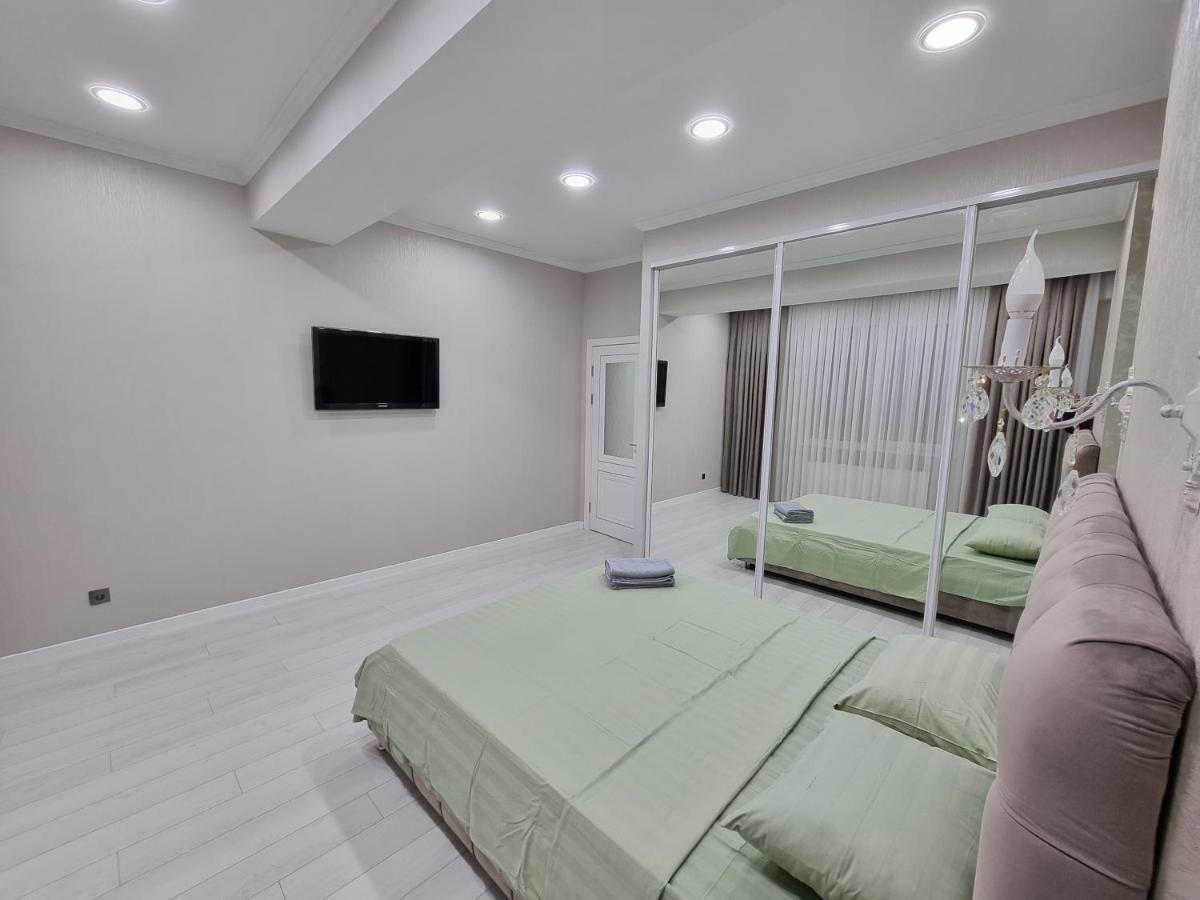 Grand Excelent New Ultra Central Apartments คีชีเนา ภายนอก รูปภาพ